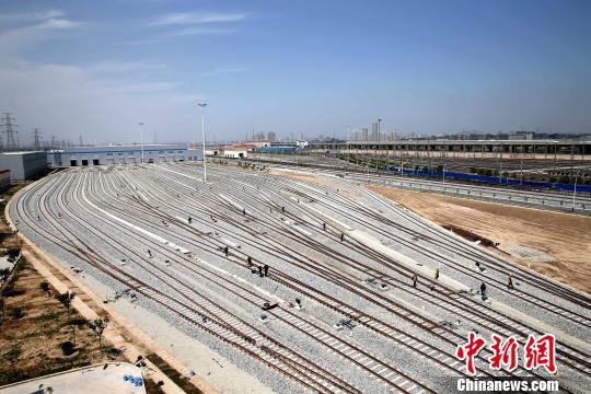 圖為俯瞰基地?！堖h(yuǎn) 攝